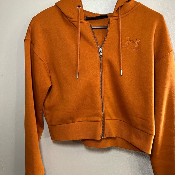 NWOT UNDER ARMOR SET SHORT AND JACKET SET - Picture 8 of 9